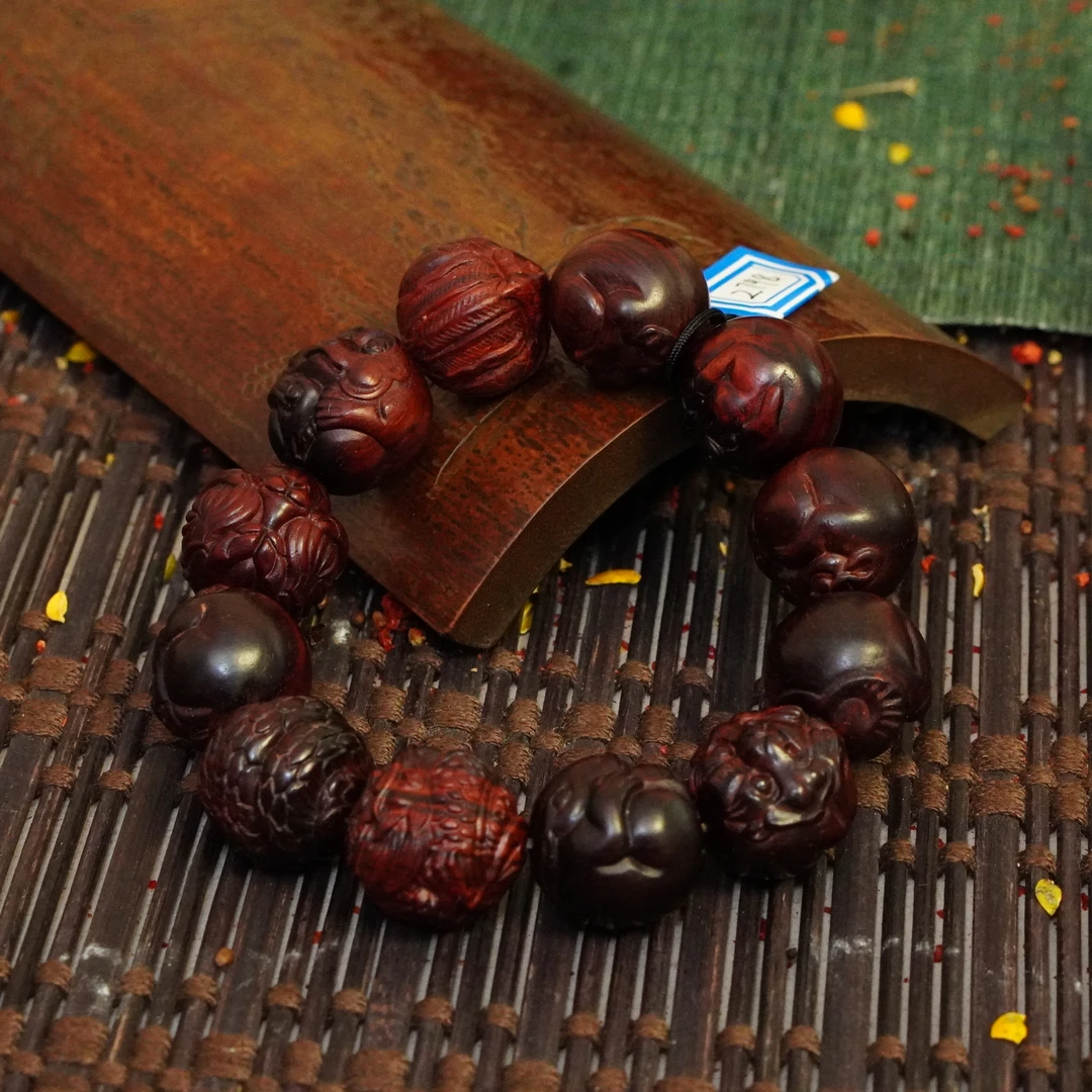 近现代 【槐荫山房】/HY2798/创汇时期紫檀瑞兽手串