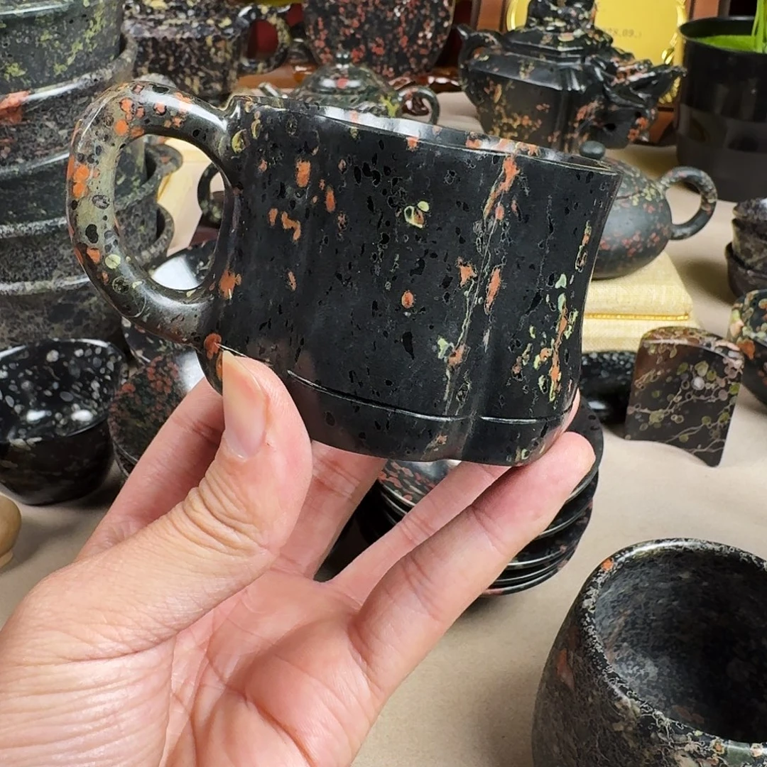 用***鑫梅花玉精品茶周边