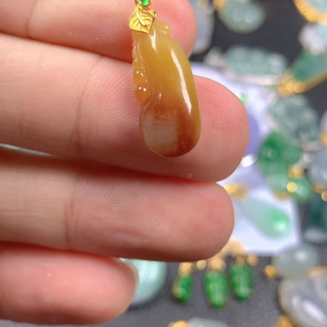 【闪购商品】翡翠颈饰18K金镶嵌翡翠