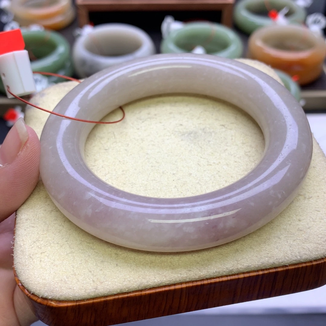 石英质玉未镶嵌手镯