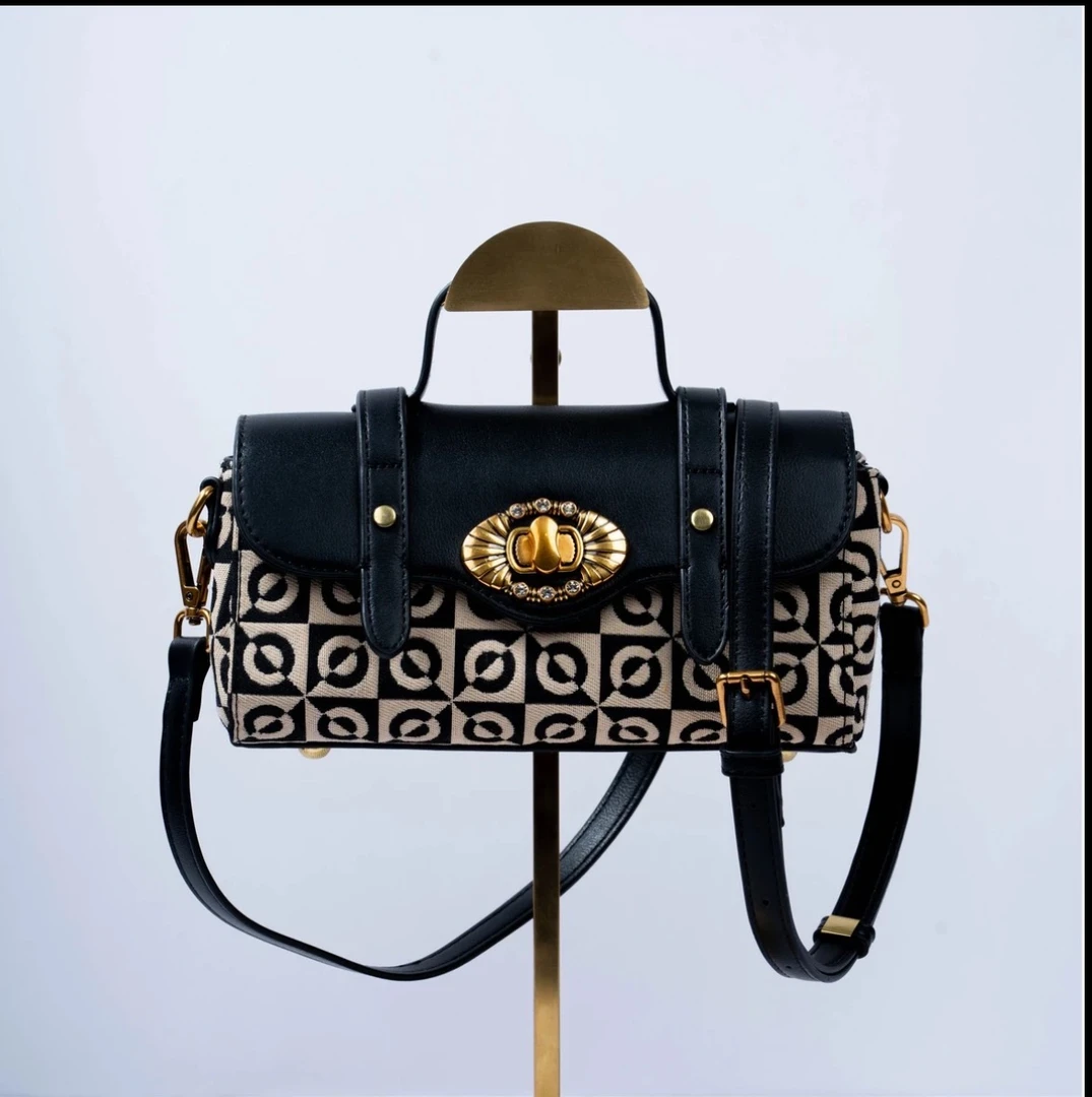 新款时尚轻奢气质百搭女士包包休闲