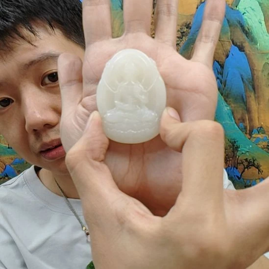 天***淡和田玉未镶嵌颈饰