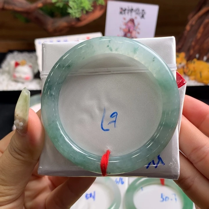 翡翠手镯未镶嵌2号闭眼入