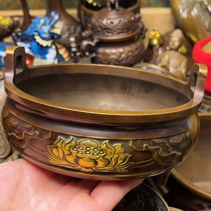 精美铜器批发档口