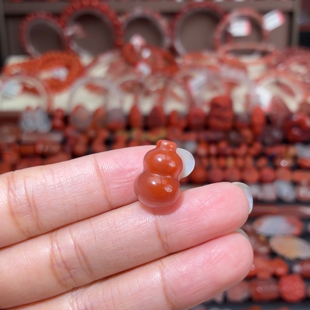 南红玛瑙未镶嵌颈饰胖葫芦