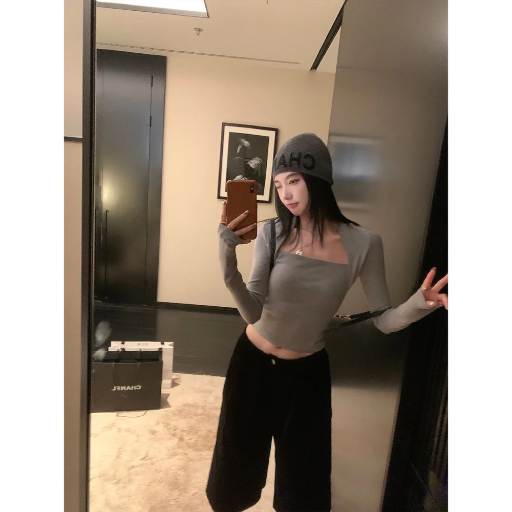 【辣妹的私藏】秋季新款设计感假两件修身显瘦针织长袖打底衫上衣女