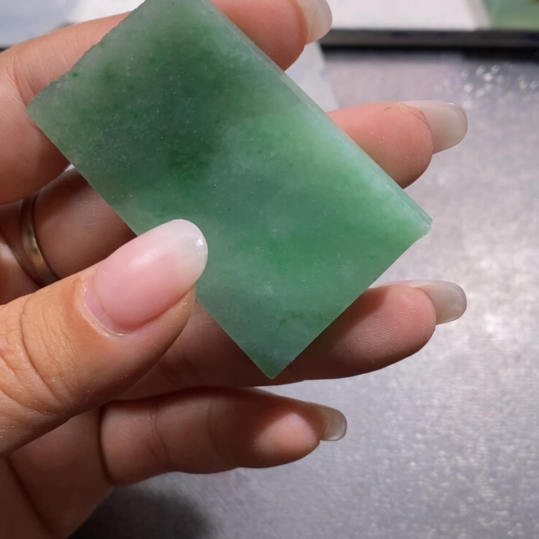 翡翠挂件未镶嵌布****诺