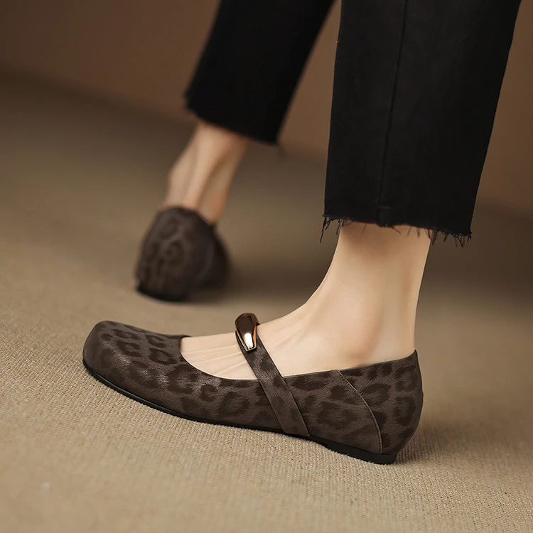 真皮复古豹纹单鞋女浅口2025新款小皮鞋平底鞋内增高玛丽珍鞋船鞋