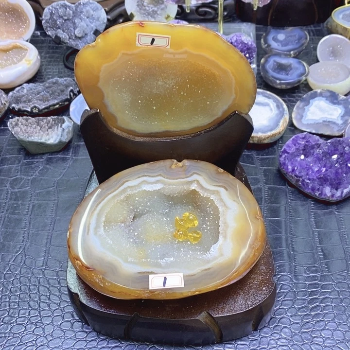 未镶嵌珠宝半成品水晶?**?聚宝盆