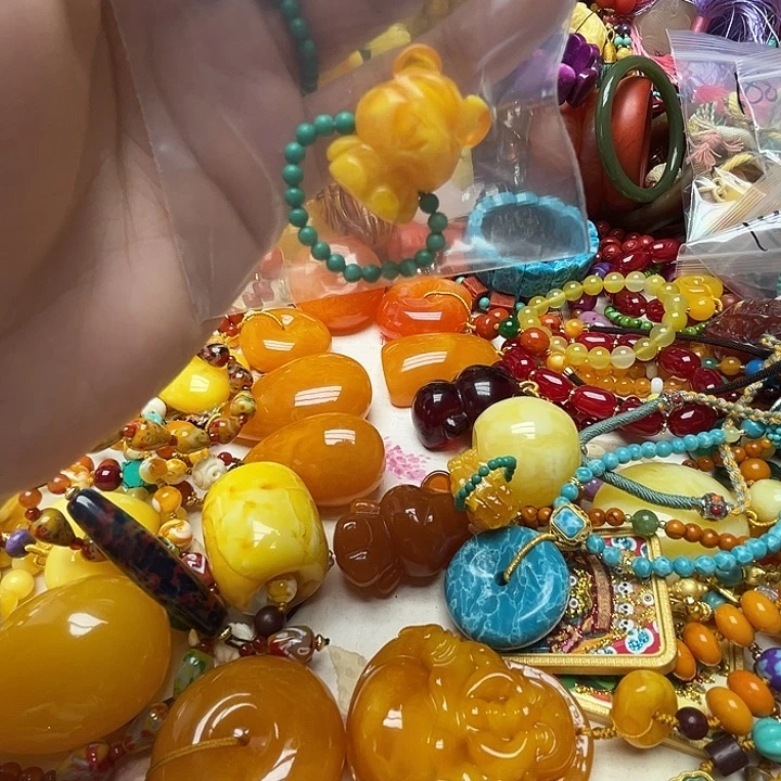 树脂制品刺*心1895小熊戒指