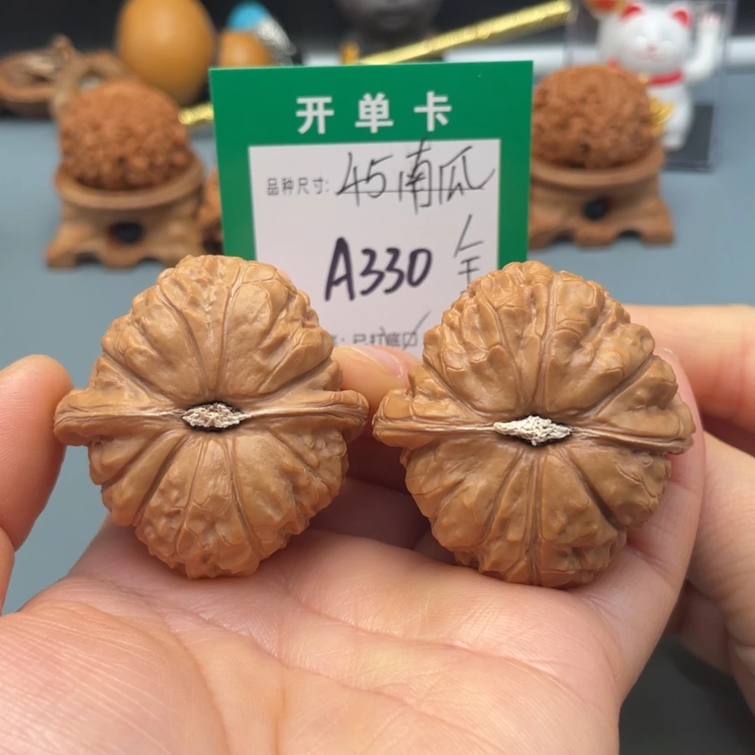 桃核把件文玩核桃