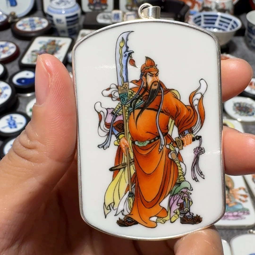 乐***俗瓷片精品挂件一个