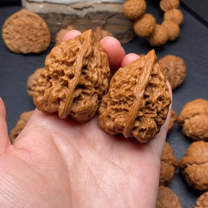 桃核把件尺寸47官帽一帆