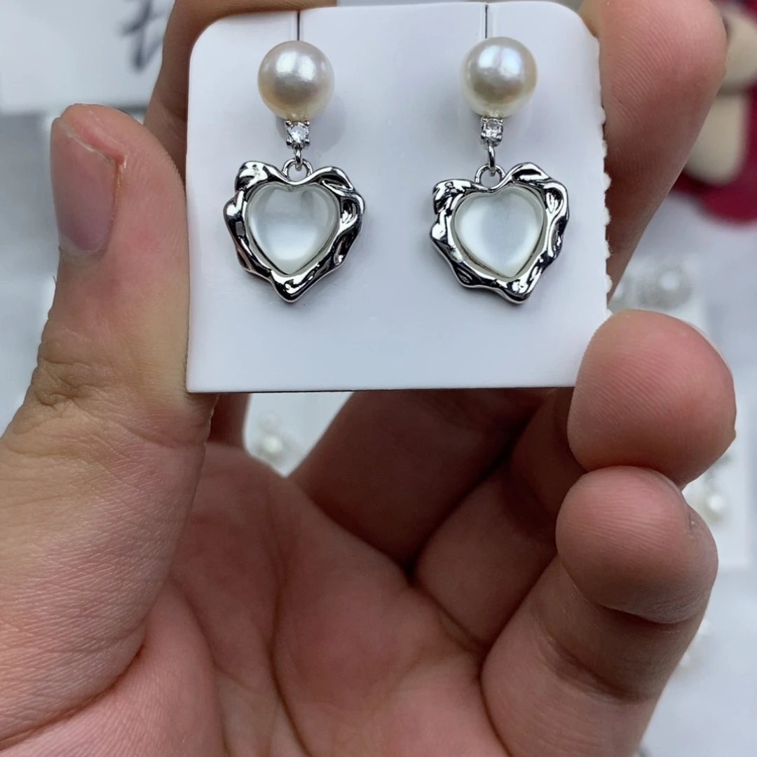 淡水珍珠耳饰未镶嵌