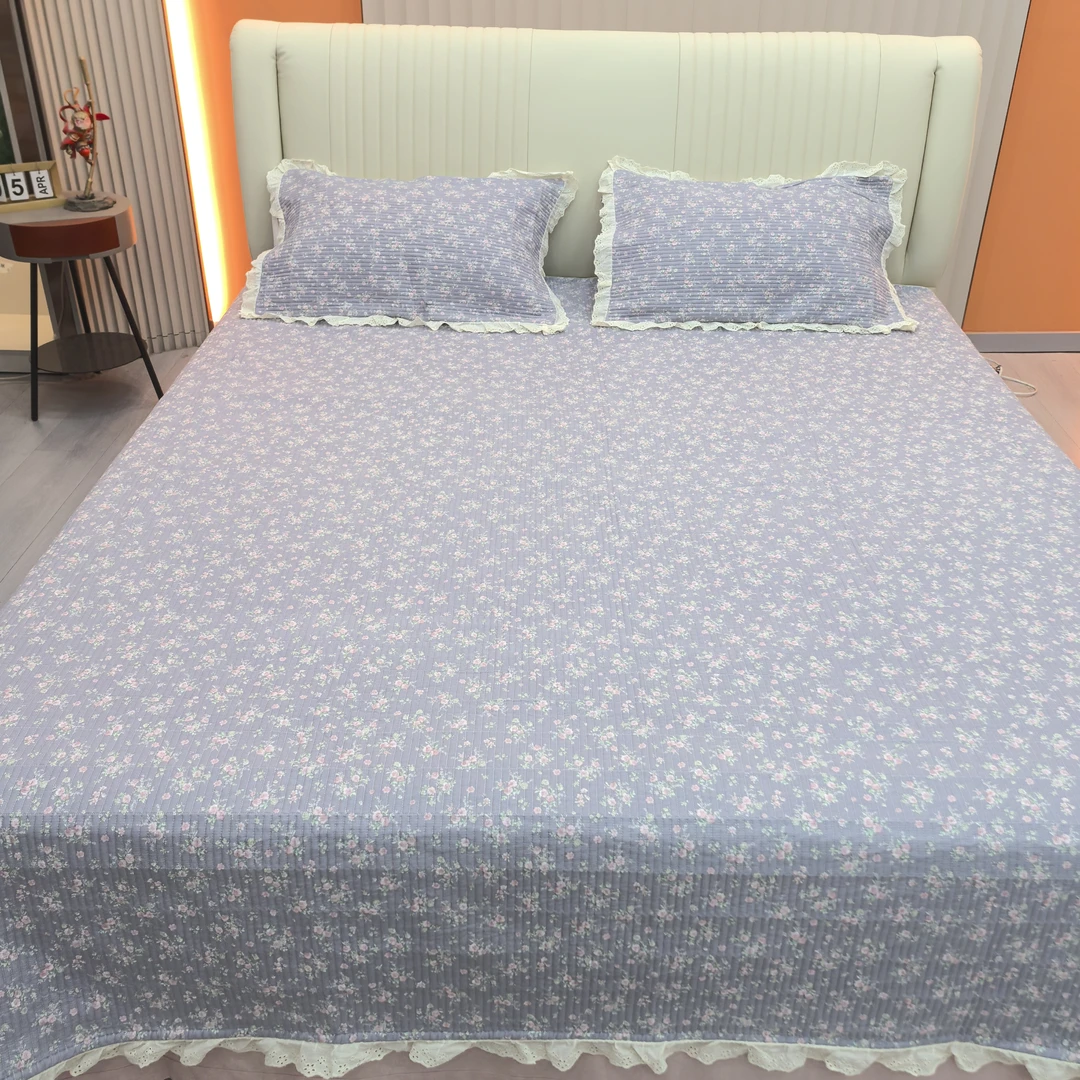 【悦颜】245cm*250cm奶油床盖三件套双面可用（赠送同款枕套一对）