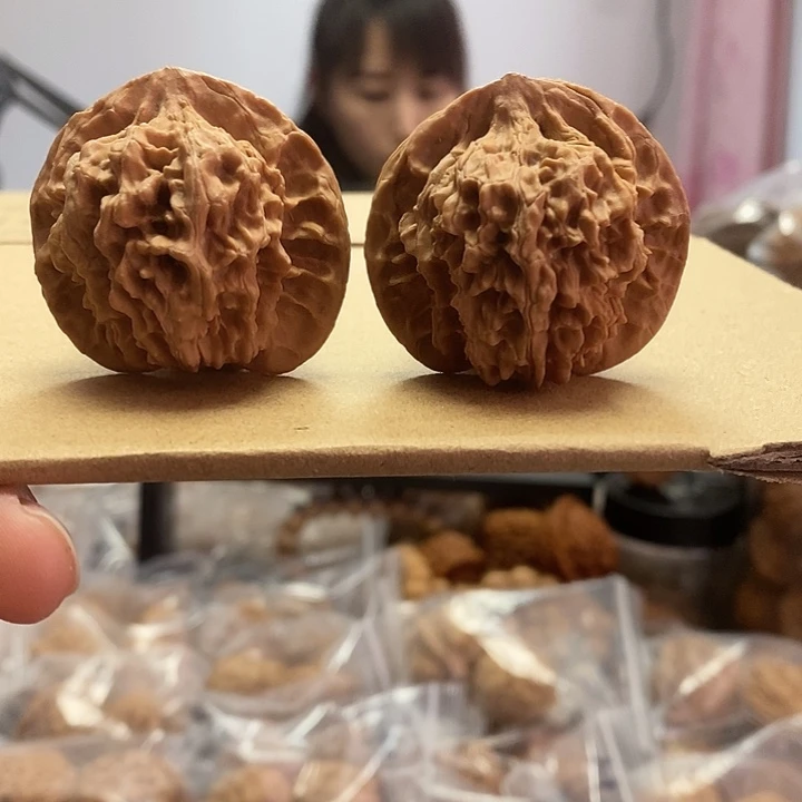 文玩核桃把件41乾隆纹红皮