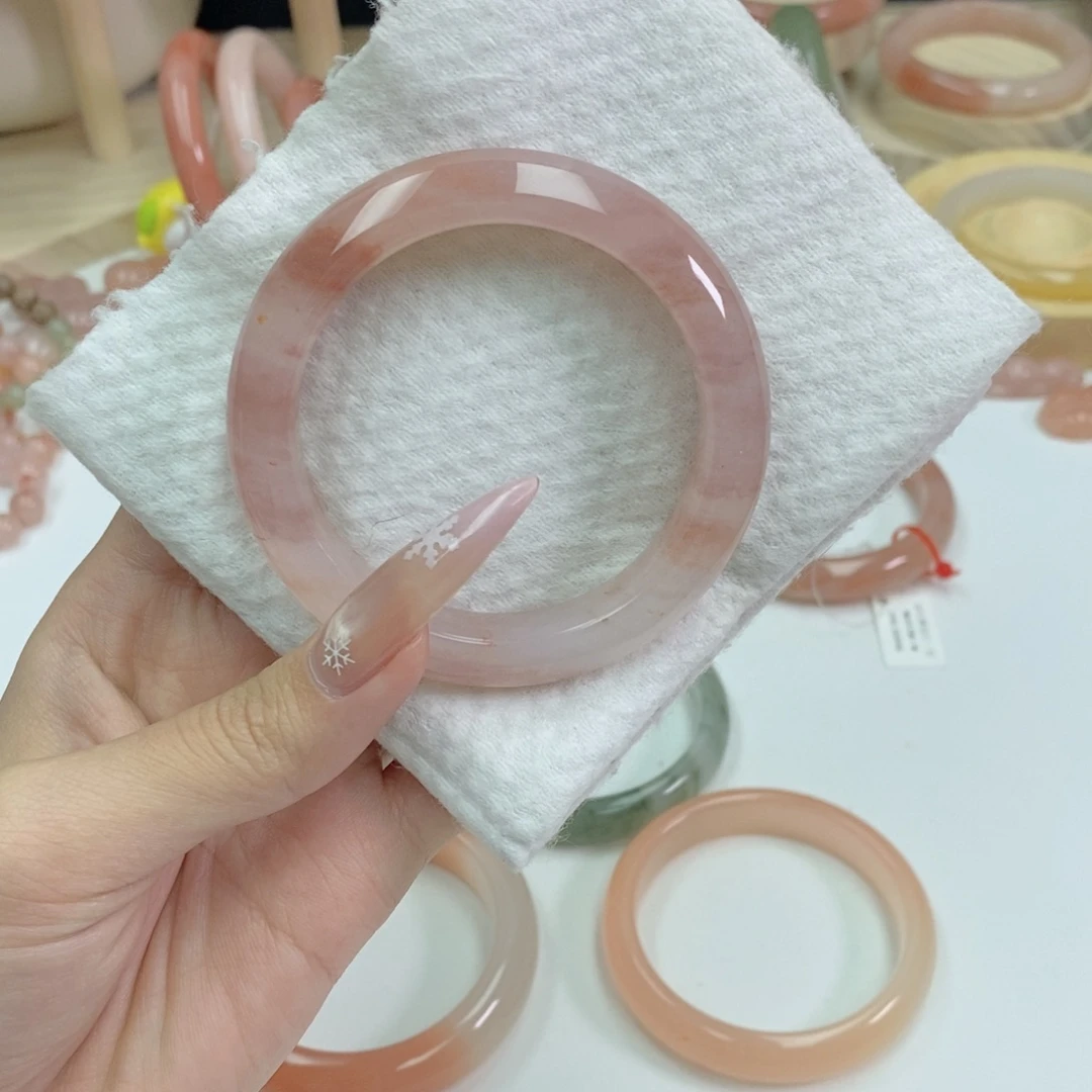 几***)石英质玉未镶嵌手镯