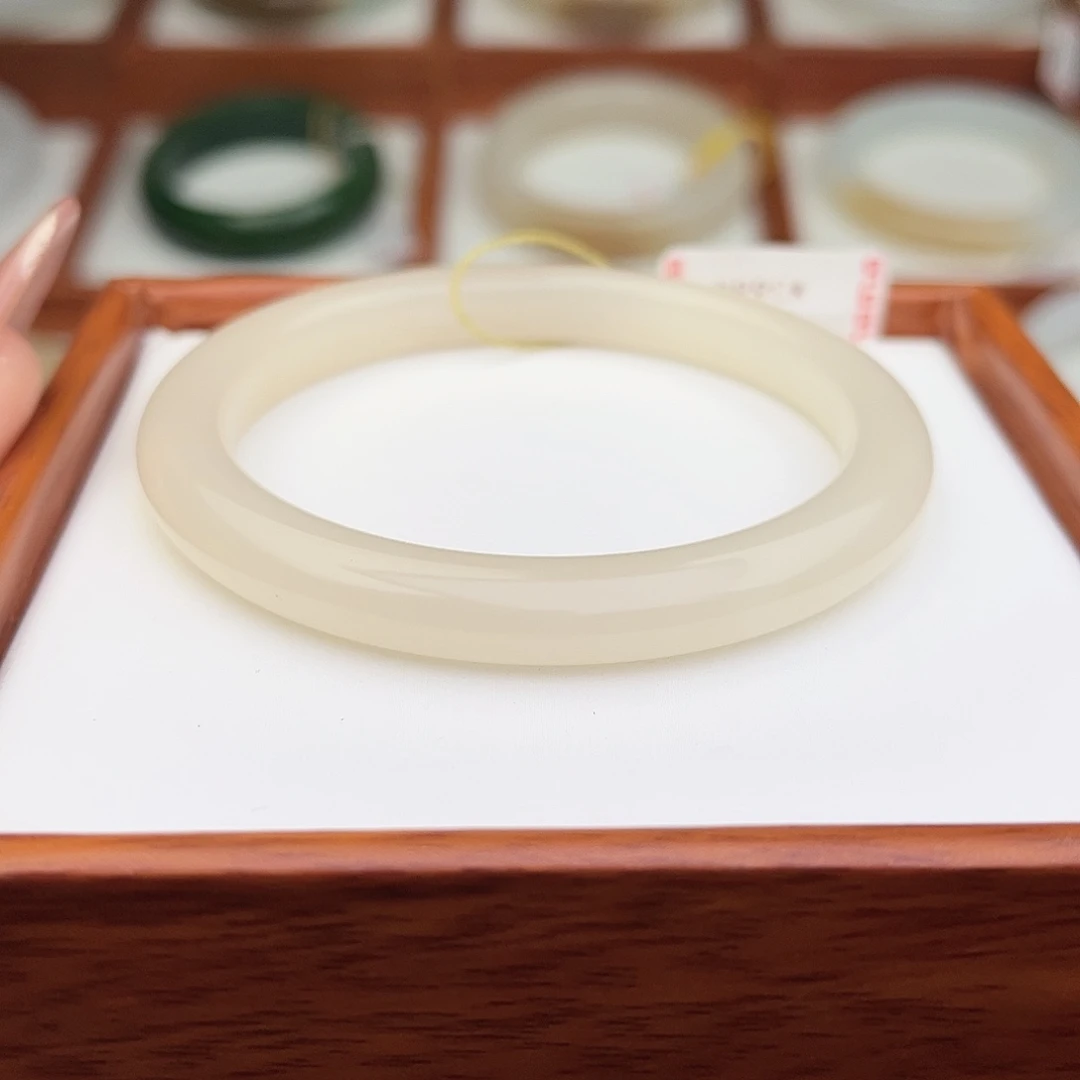 和田玉未镶嵌手镯55.8