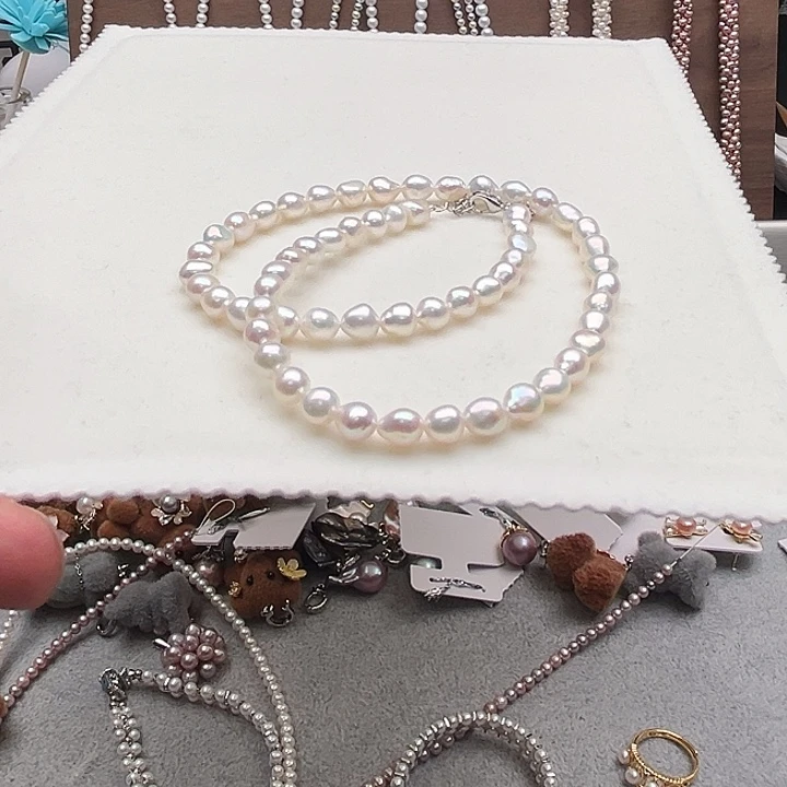 钛钢淡水珍珠颈饰