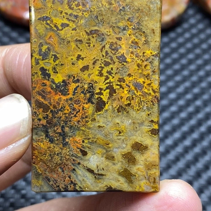 玛瑙/玉髓颈饰未镶嵌蓝**典