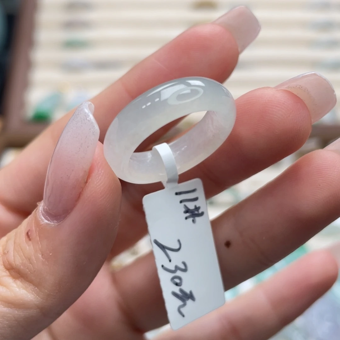 翡翠未镶嵌戒圈a08港圈11冰绿底