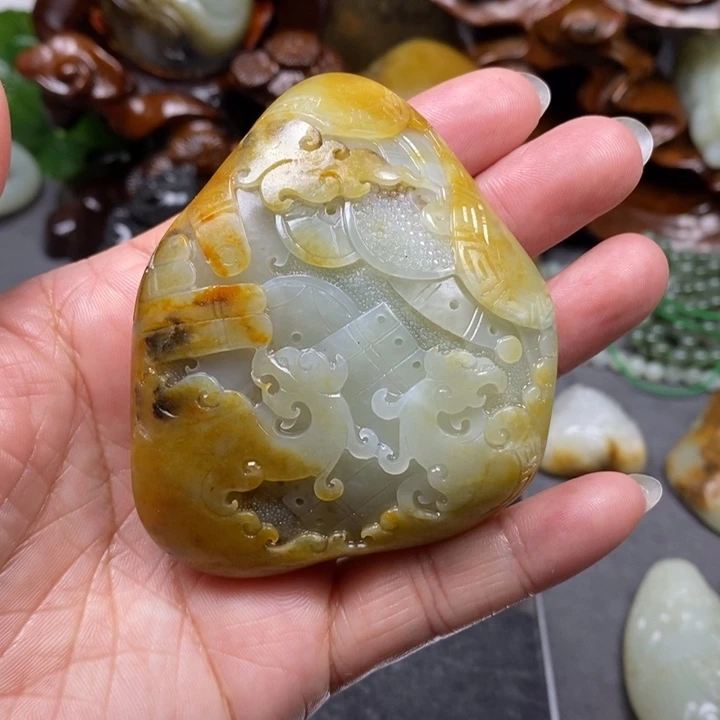 颈饰未镶嵌和田玉