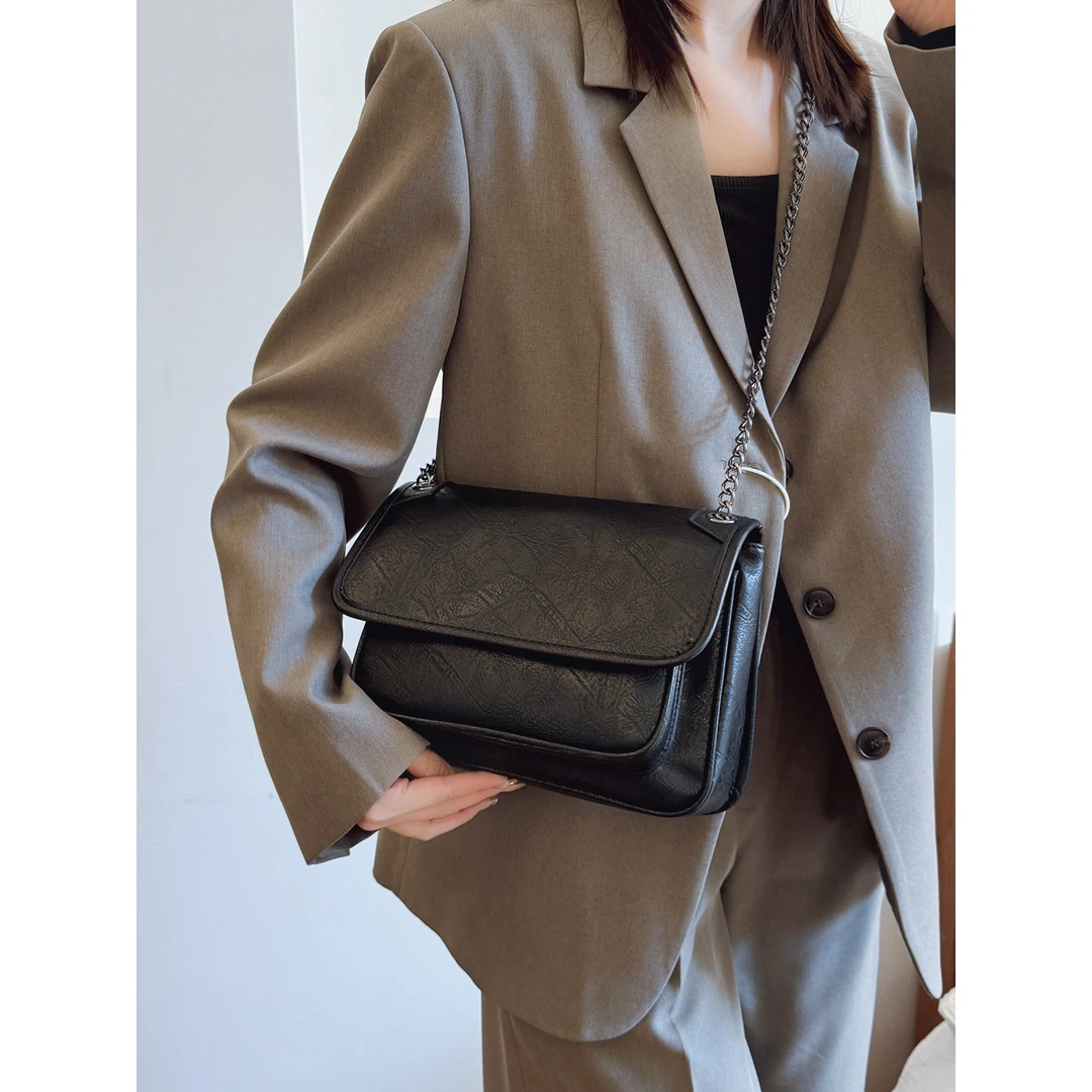邮差包包女新款大容量韩版链条单肩包复古简约百搭上班通勤斜挎包