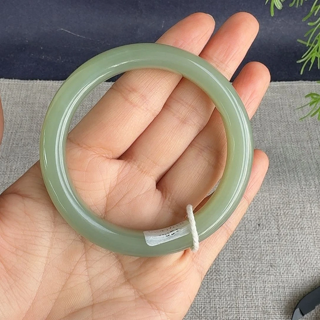 和田玉手镯未镶嵌小****