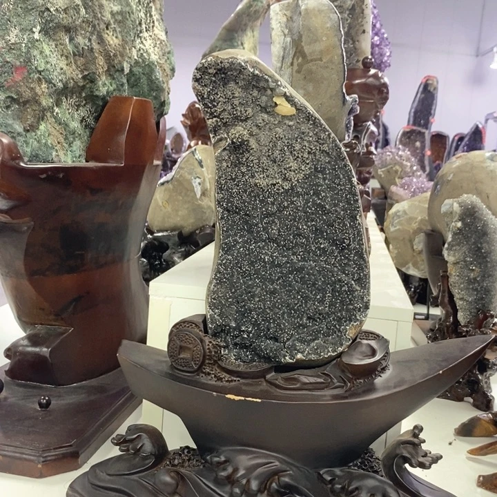 未镶嵌水晶大型摆件（非配饰）