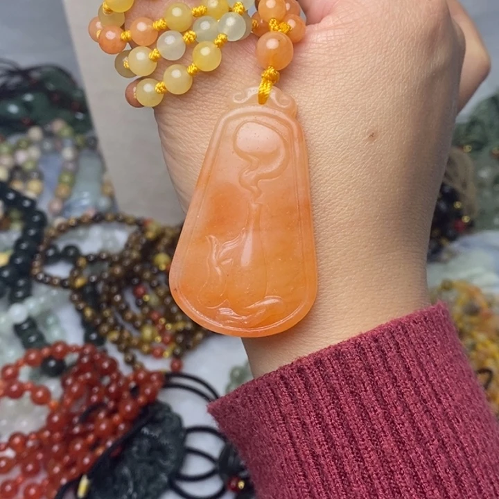 石材金丝玉掌上平安