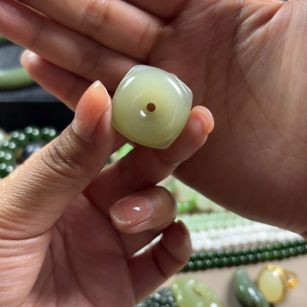 颈饰未镶嵌和田玉25尺寸