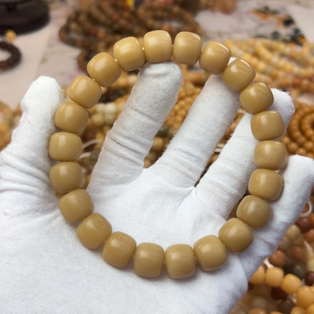 v***玲吊坠菩提根/象牙果13大鼻嘎930