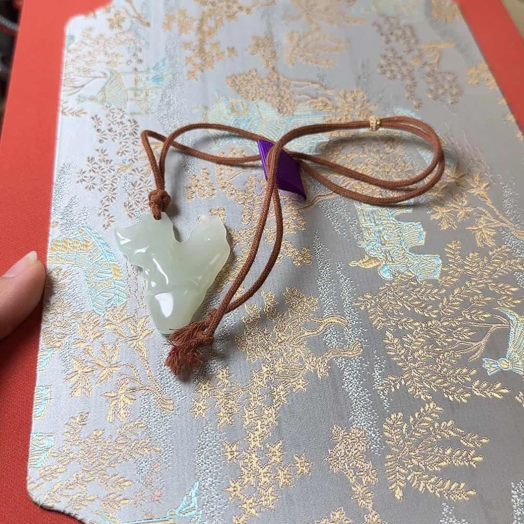 棒***啦和田玉未镶嵌颈饰