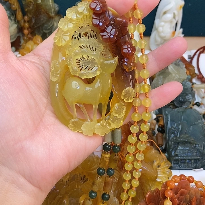 半***田蛇纹石玉未镶嵌吊坠(赠链)