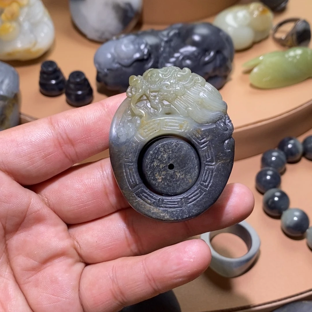 未镶嵌和田玉把件
