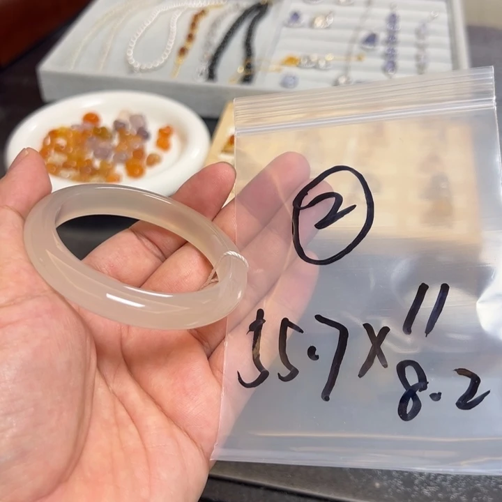 玛瑙/玉髓未镶嵌珠宝半成品