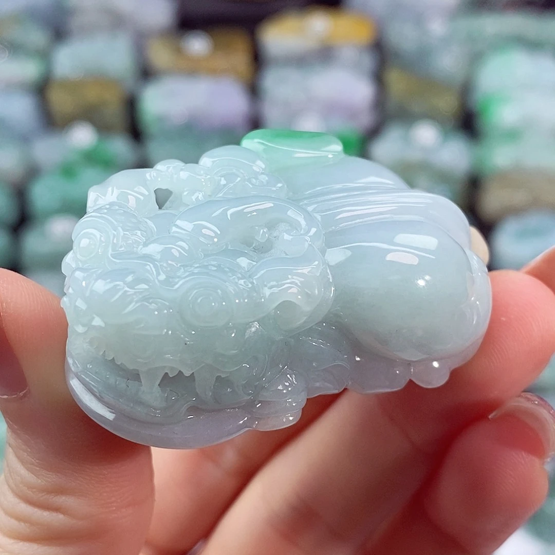 颈饰未镶嵌翡翠天然