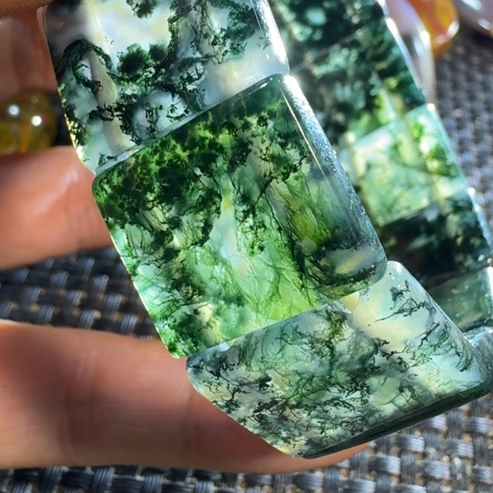 玉***身玛瑙/玉髓未镶嵌颈饰