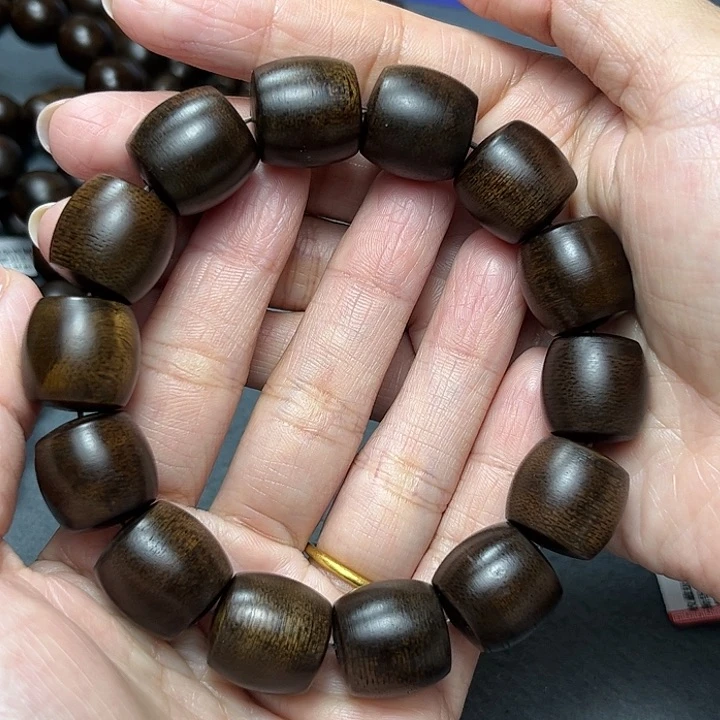 沉香手串白棋玉化