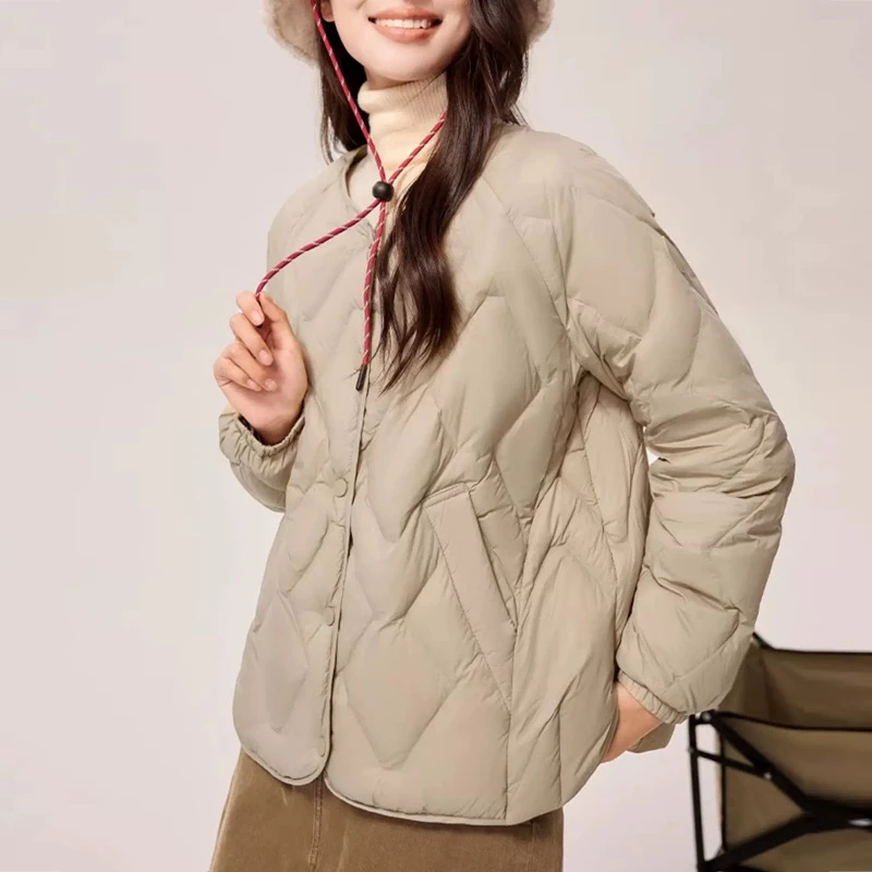 波司断码羽绒服女新款冬季高级短款外套鸭绒小个子流