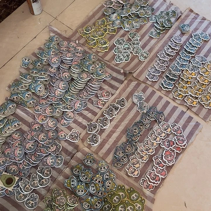 摆件陶随机发不退不换卡通手绘