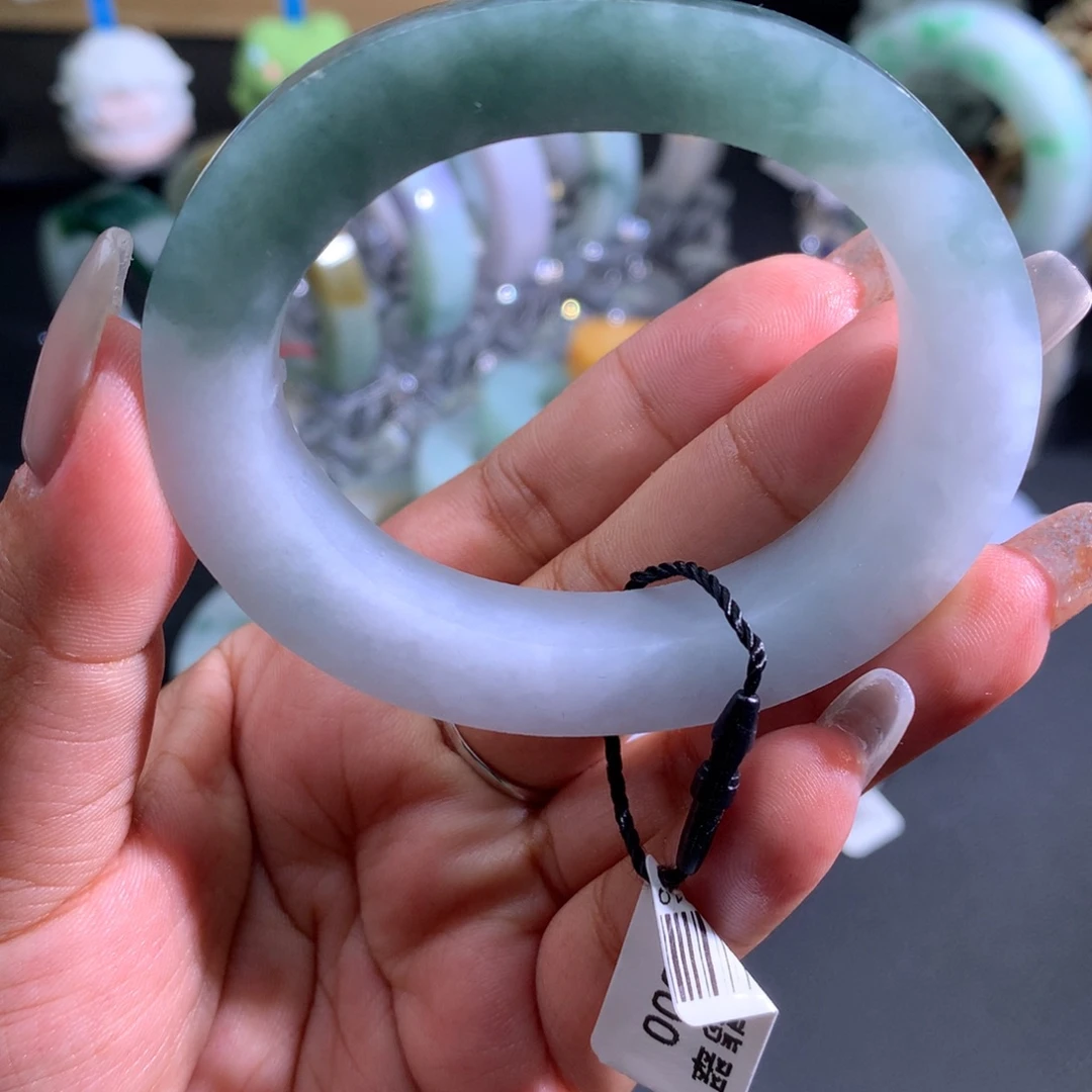 定制翡翠未镶嵌贵妃