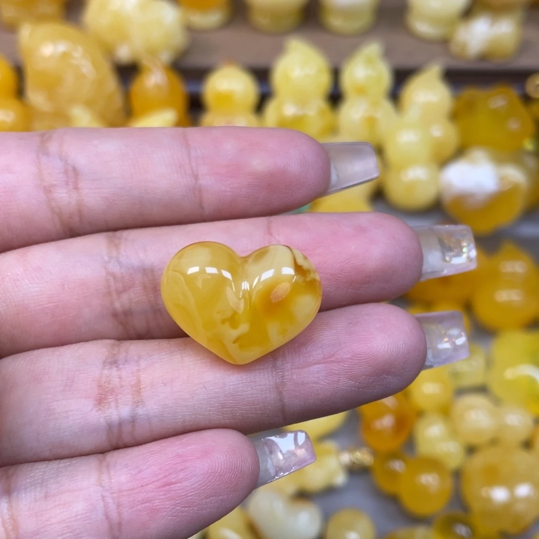 南***望琥珀未镶嵌珠宝奇石