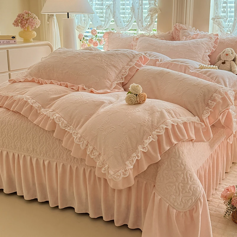 韩版花边款牛奶绒夹棉床盖四件套公主风A类牛奶绒雕花床盖四件套