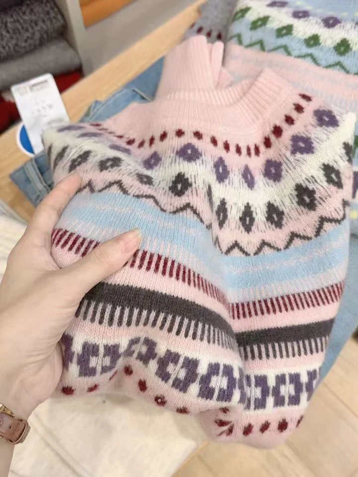 七言家  巨好看！织花费尔岛粉色提花毛衣1
