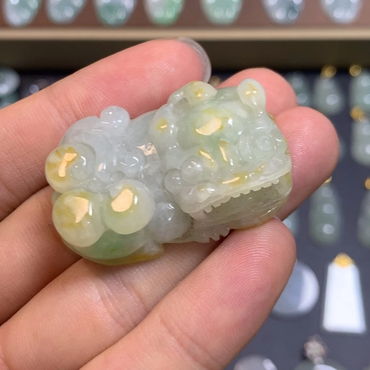 翡翠裸石翡翠首饰