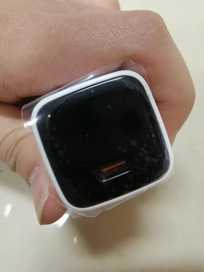 9新  HH  20W氮化镓充电头