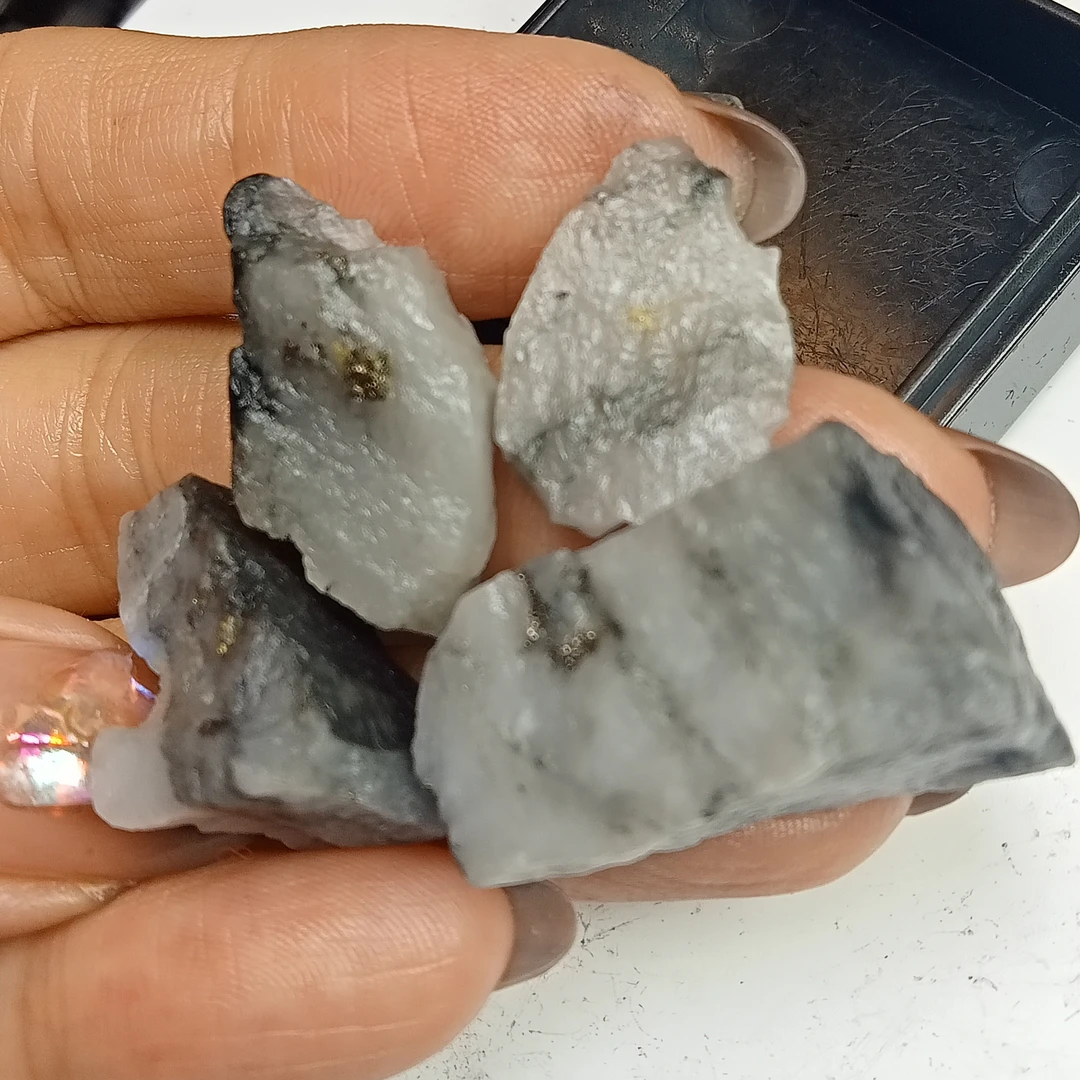 言20g金达莱天然矿标