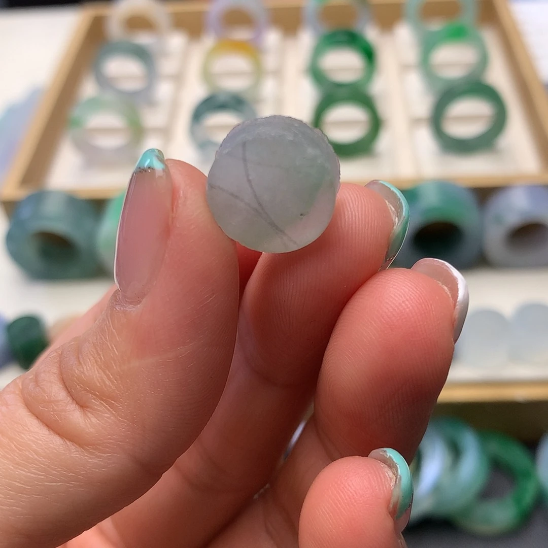 定制翡翠未镶嵌翡翠