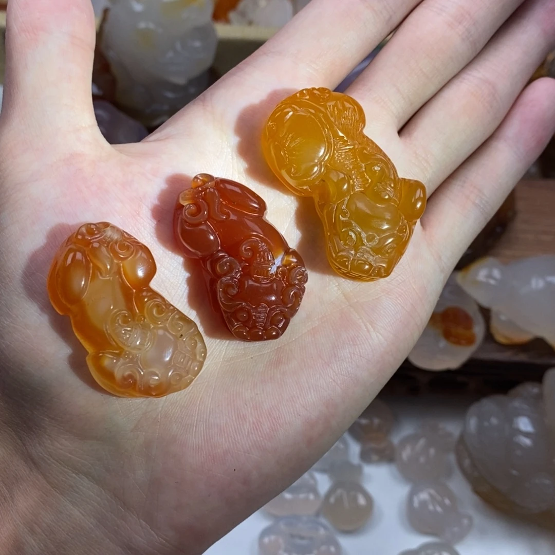 玛瑙/玉髓未镶嵌颈饰